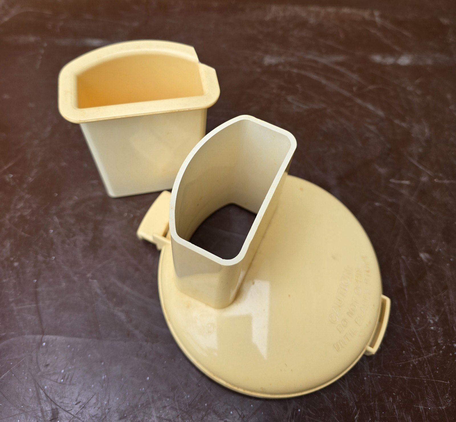 Sunbeam Oskar Food Processor 14081 Replacement Part Chute Lid And Pusher