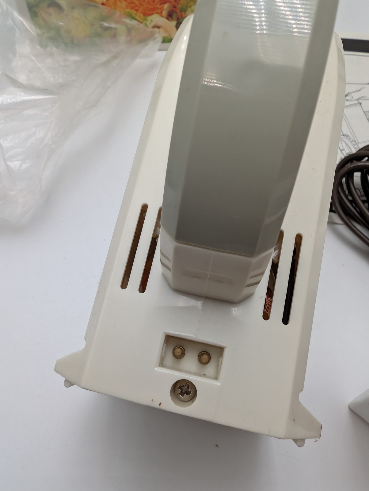 Presto Cordless Rechargeable Battery Salad Shooter 02950 Open Box 1989 – Vintage