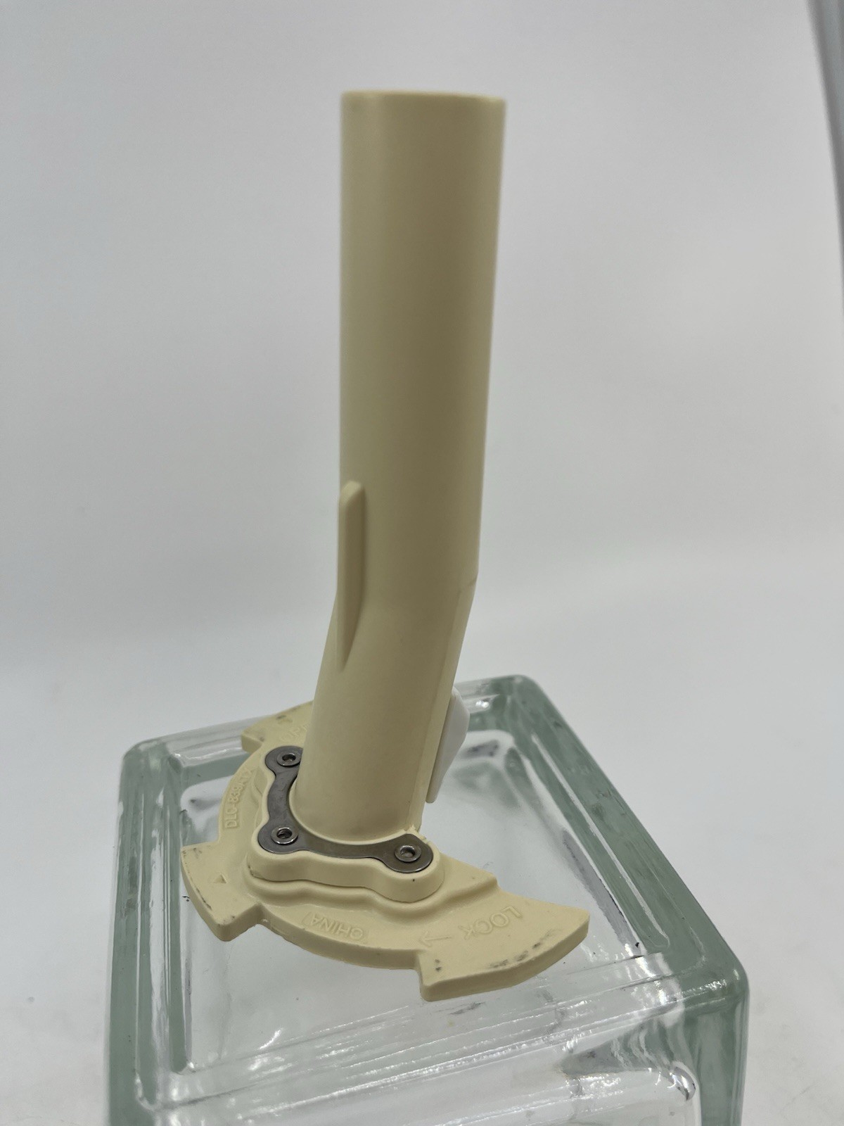 Cuisinart DLC-8 Replacement Part Detachable Stem Disc Adapter DLC-839ATX Beige
