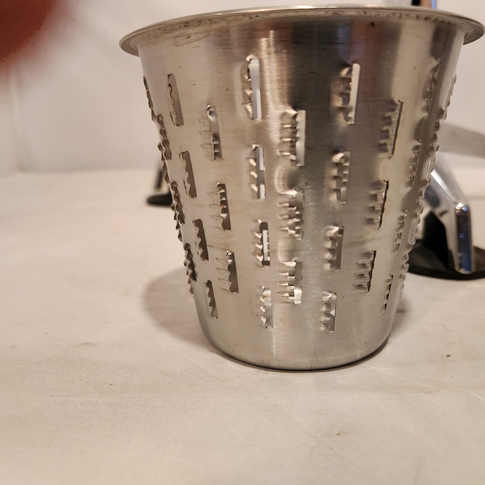 Vintage Saladmaster Food Cutter Slicer Shredder Grater with 4 Cones