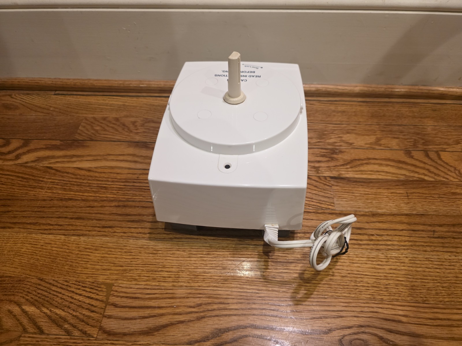 Cuisinart Deluxe 11 Food Processor Base Motor Model DFP -11 TX White (Base Only)