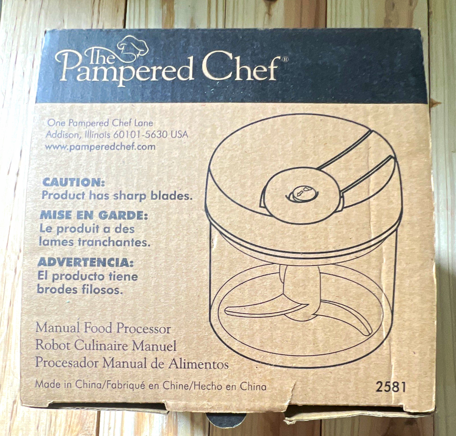 The Pampered Chef 2581 Manual Food Processor 3 Cup White/Clear w/ Blades