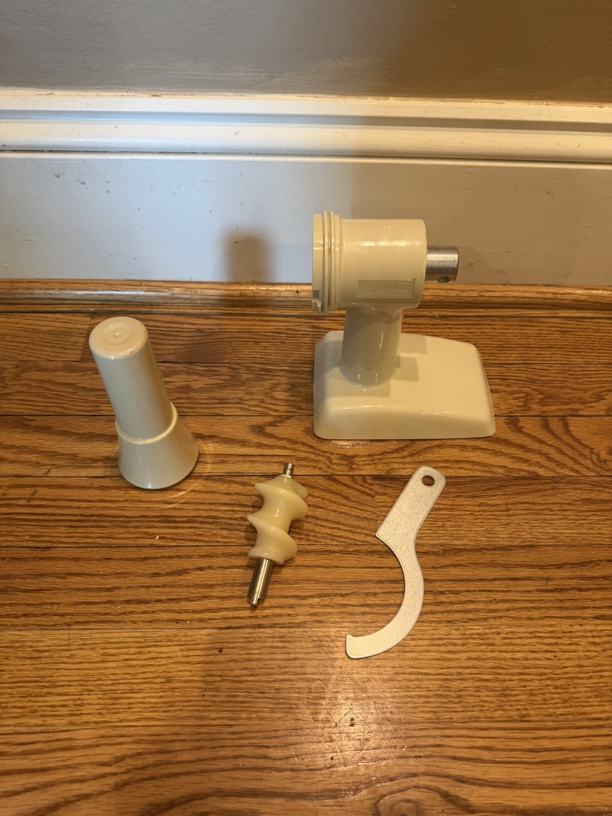 Vintage Oster Regency Kitchen Center Meat Grinder Attachment And Accessories WHT