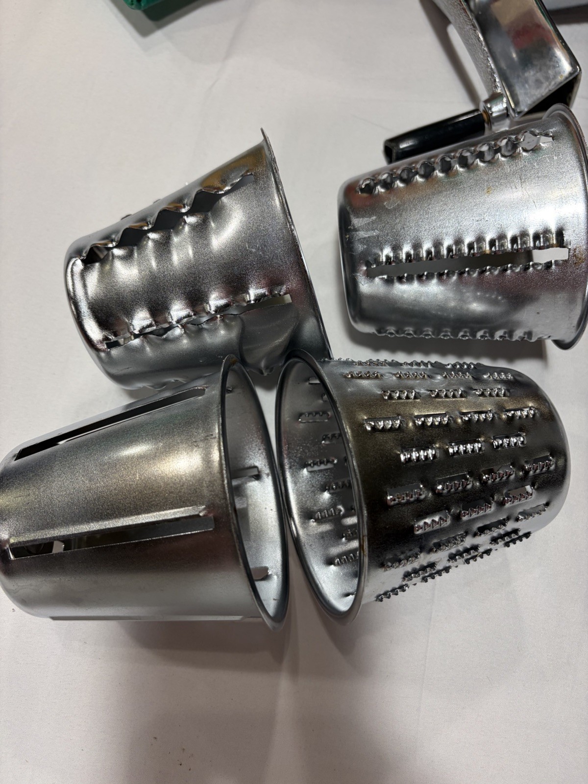 Townecraft Stainless Metal Food Grinder Shredder Processor Chopper & 4 Cones