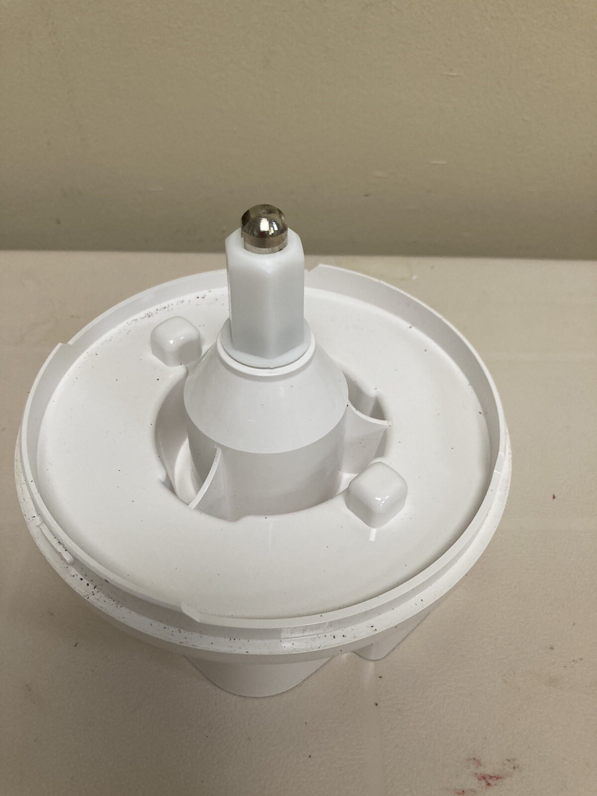 Oster Regency Kitchen Center Food Processor Adapter Base Part 957-38F White
