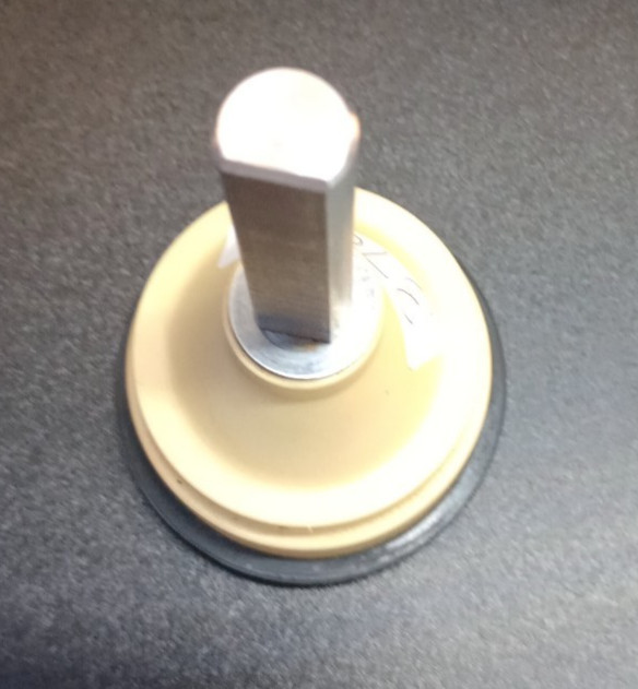 General Electric D2FP1 Food Processor Stem Gear Drive Shaft With Nut & Seal