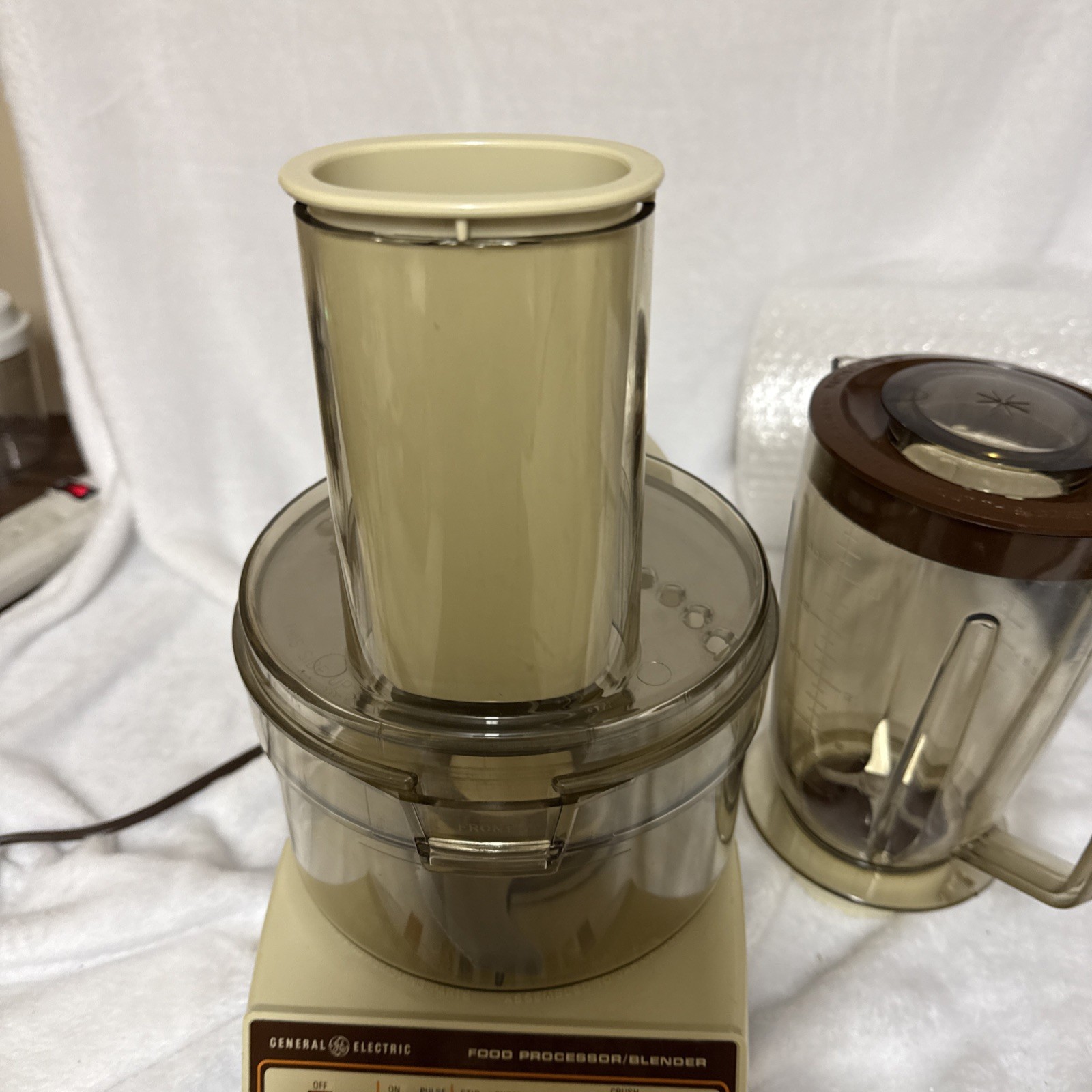 General Electric GE Food Processor Blender Multi Speed Bundle