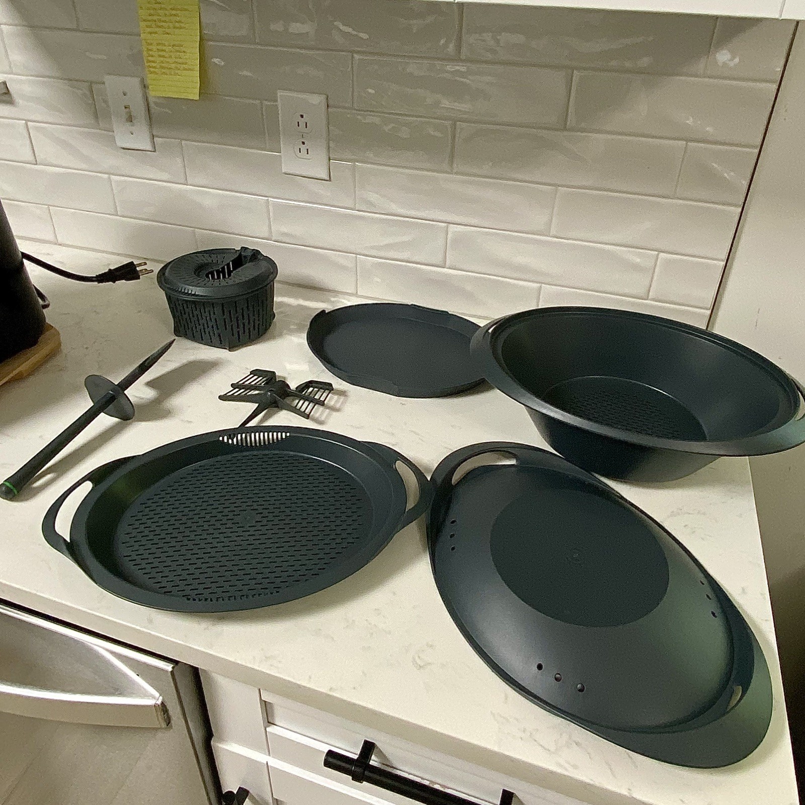 Black Thermomix TM6 Smart Cooking – Excellent Condition w/ extras Accessories