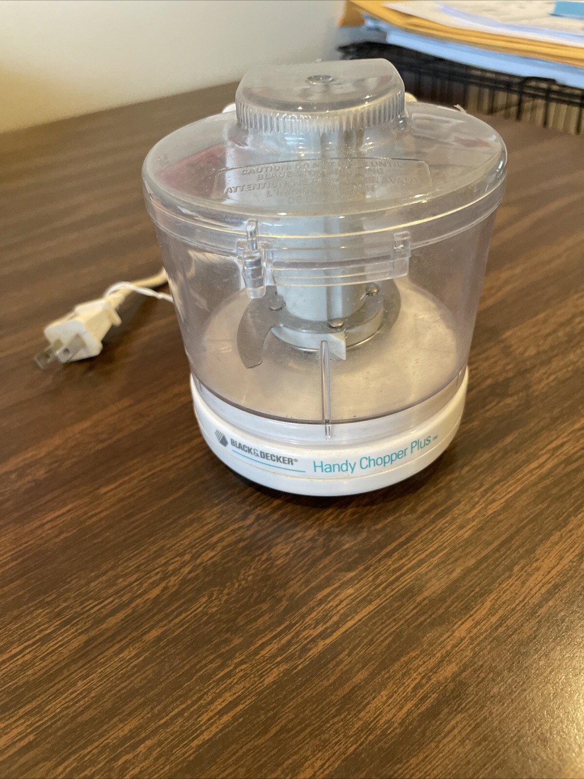 Black & Decker Handy Chopper Plus HC3000 1.5 Cup Electric Mincer Chopper Working