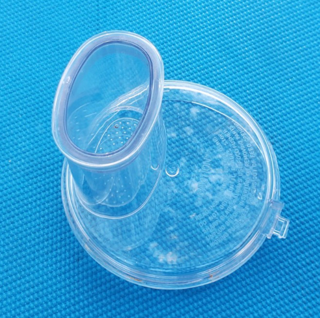 Regal La Machine 1 V813 Food Processor Replacement Part Lid & Pusher Model CLEAR