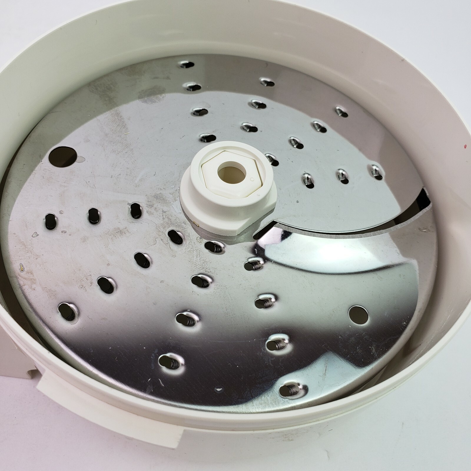 Sunbeam Oskar Food Processor 14081 Salad Cheese Grater Chute Replacement Parts