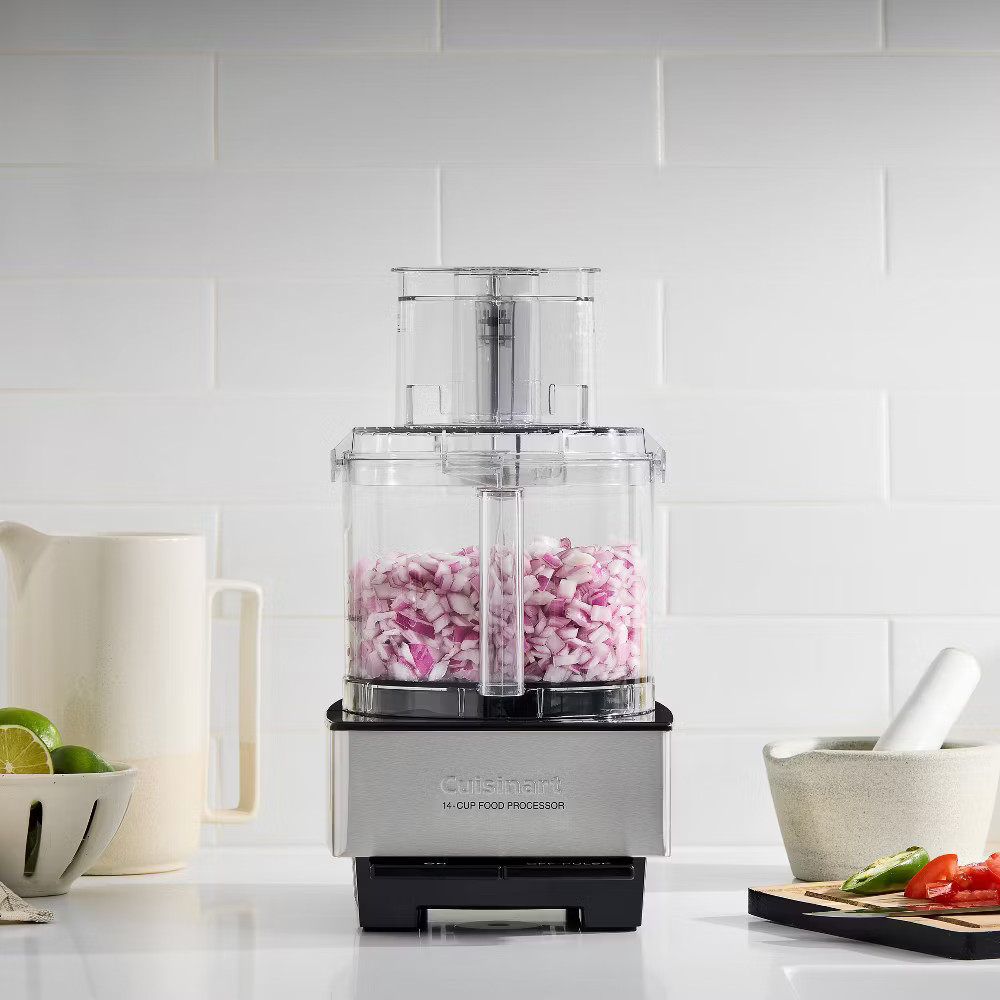 Cuisinart 14 Cup Food Processor Custom 14-Cup Brushed DFP-14BCNY Slicing