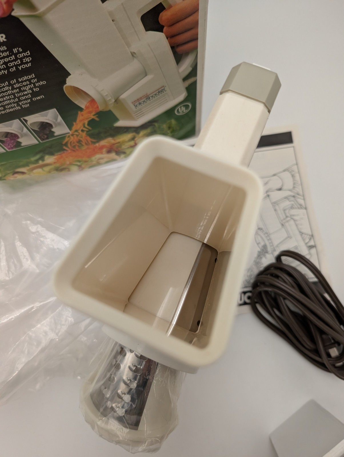 Presto Cordless Rechargeable Battery Salad Shooter 02950 Open Box 1989 – Vintage