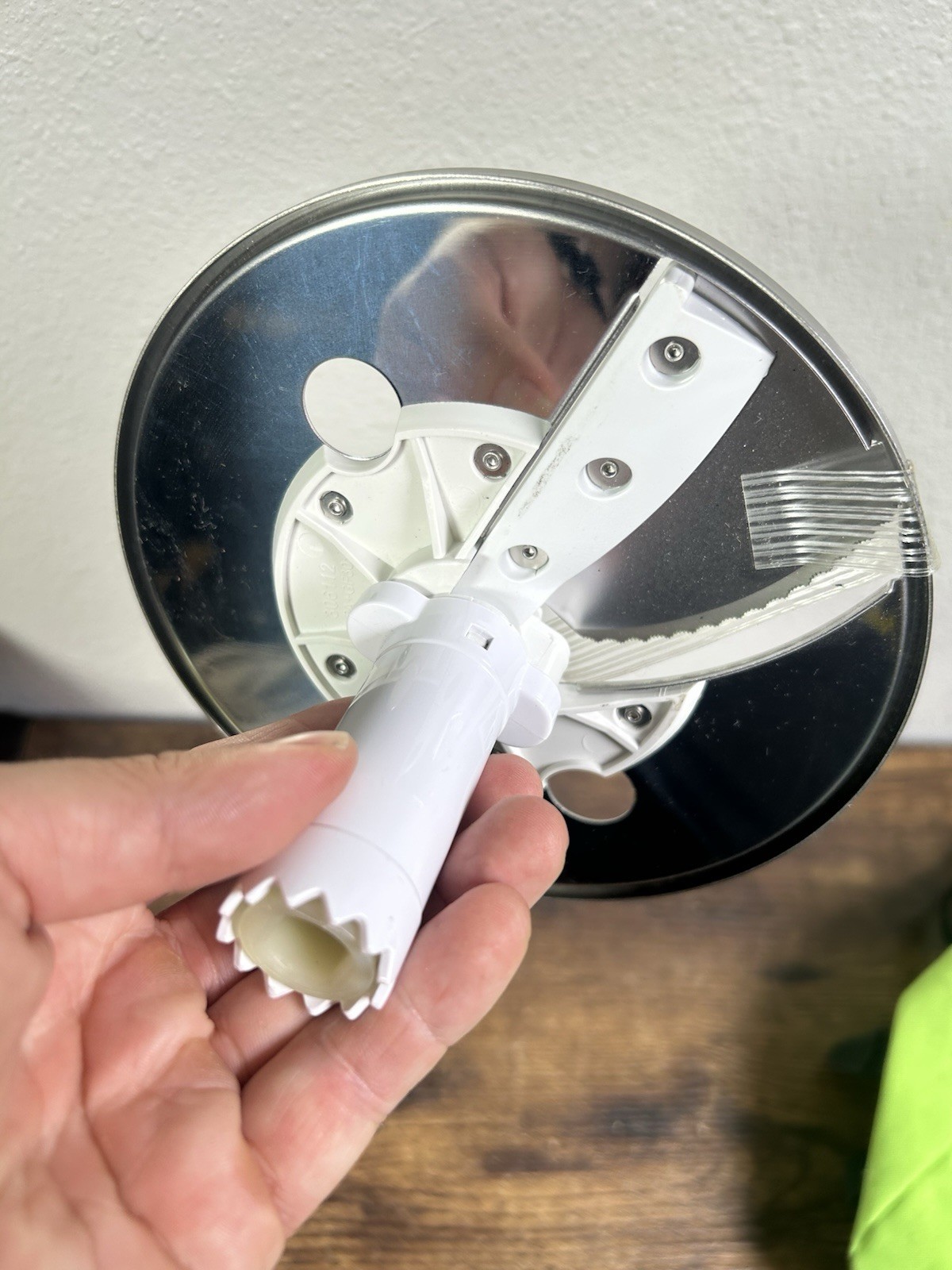Kitchenaid Adjustable Slicing Disc with Stem – Thin to Thick 306112 PA+GF30