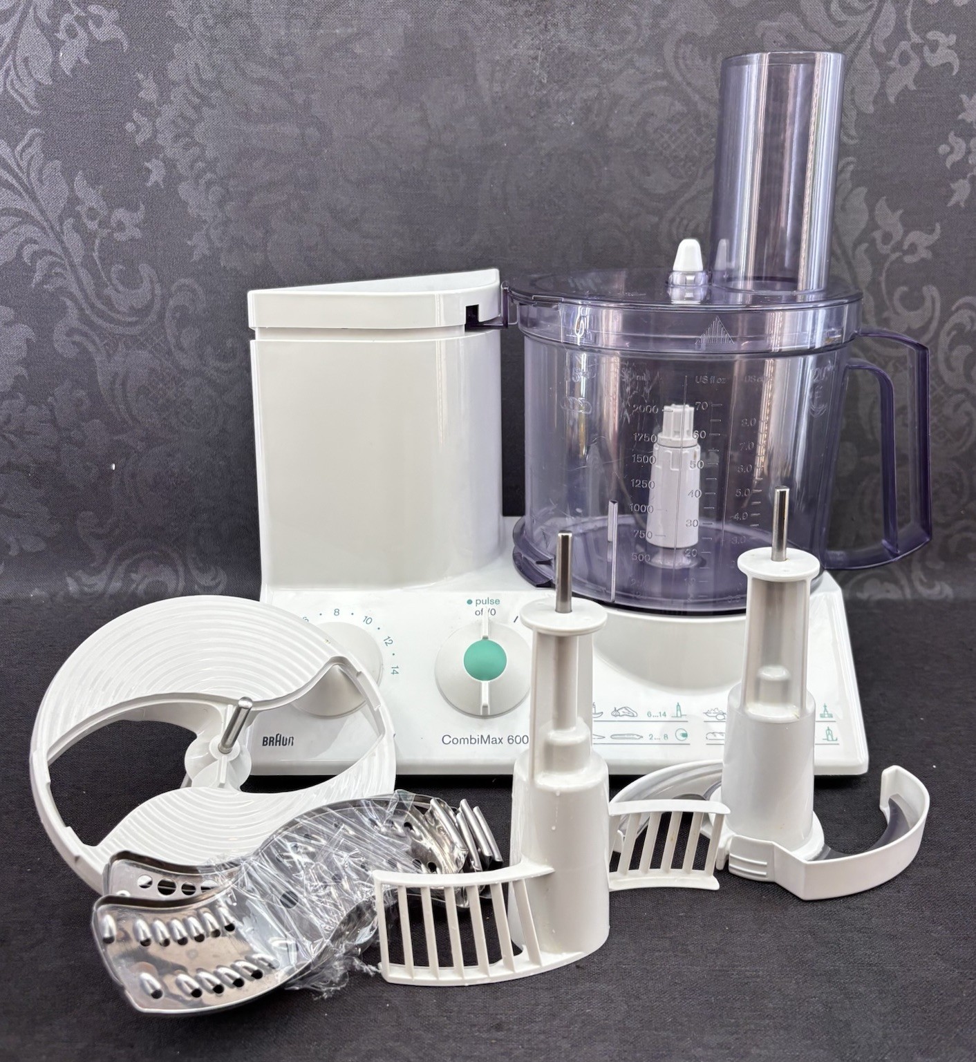 Braun Combimax 600 Food Processor Complete Germany Bowl Blades Whip Lid Push