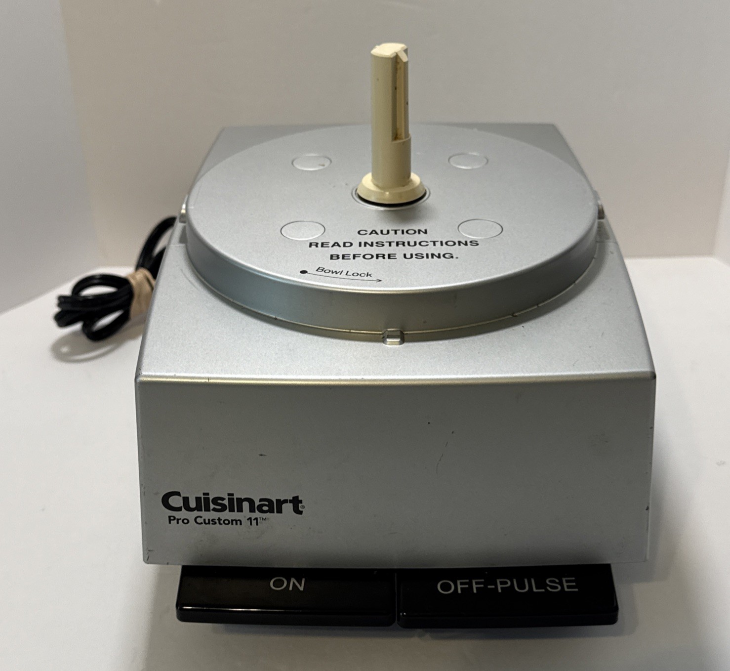 Cuisinart Pro Custom 11 DLC-8S TX Type 28 Food Processor Silver Motor Base Works