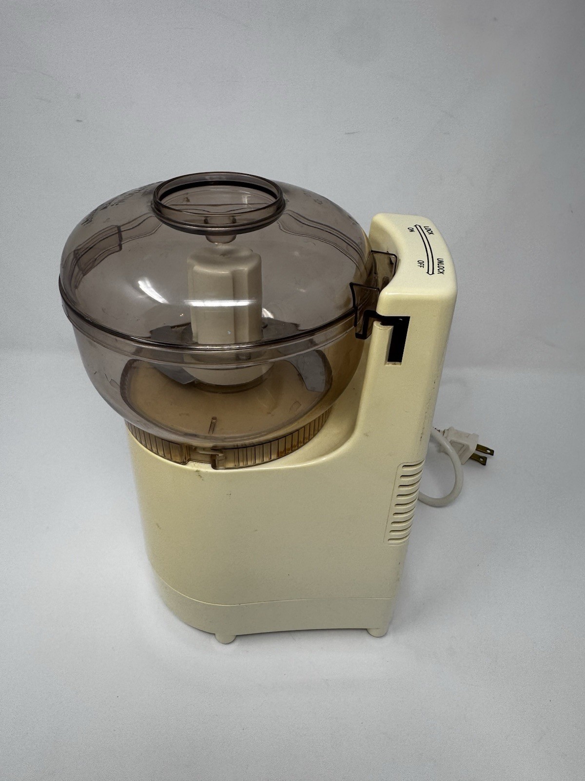 Sunbeam Oskar 14081 Food Processor Complete w/ Manual & Attachments (See Video)