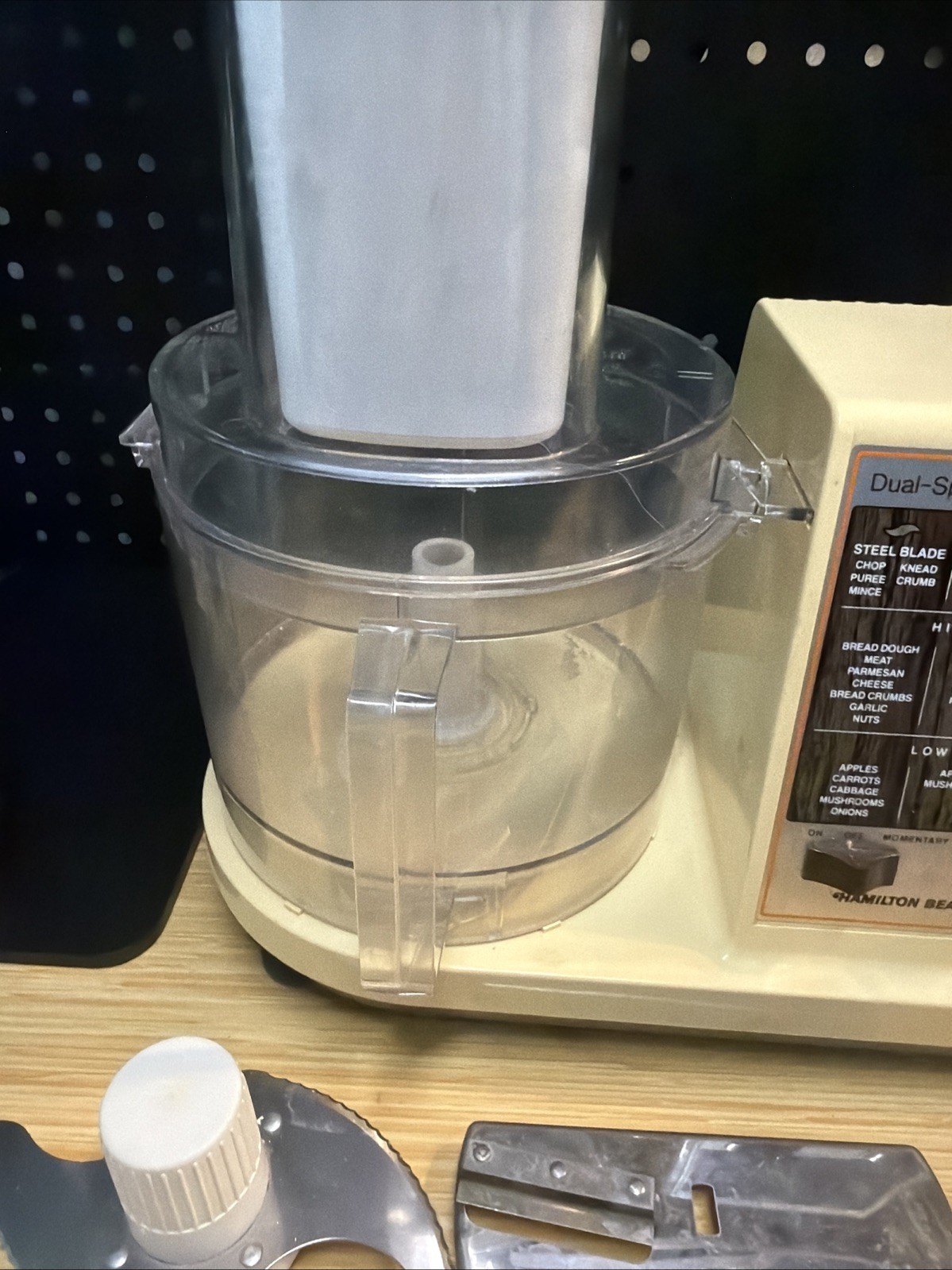 VINTAGE Hamilton Beach Scovill Electric Food Processor Model 702 -4 Almond USA *