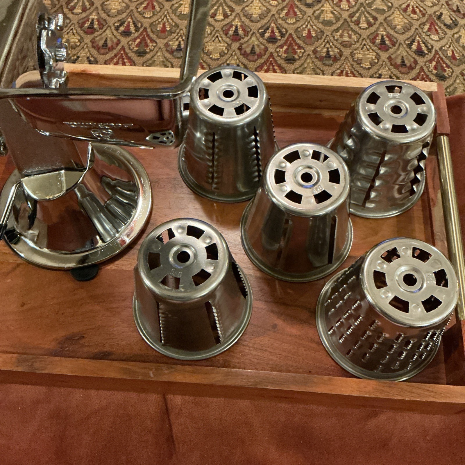 Townecraft VTG Stainless Steel Food Processor Shredder Slicer W/ 5 Cones USA