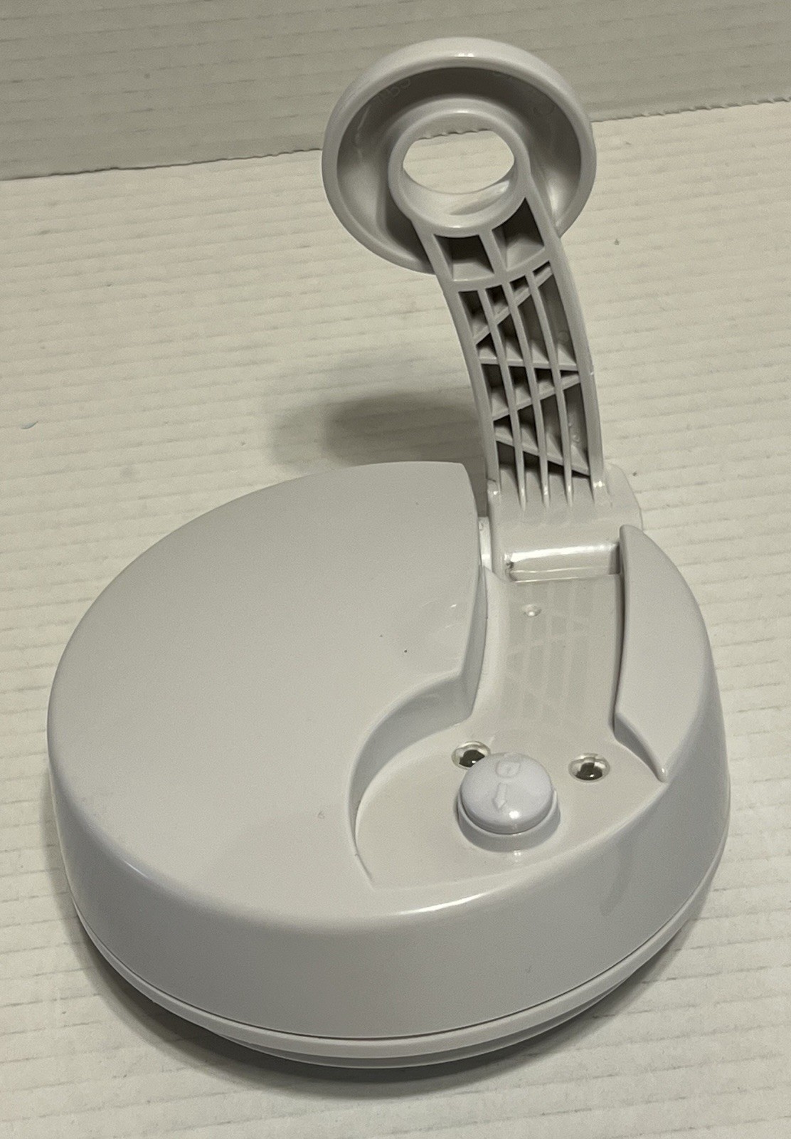 Pampered Chef 5” Manual Food Processor W/ Lid Chopper 3 cups Item 2581 White