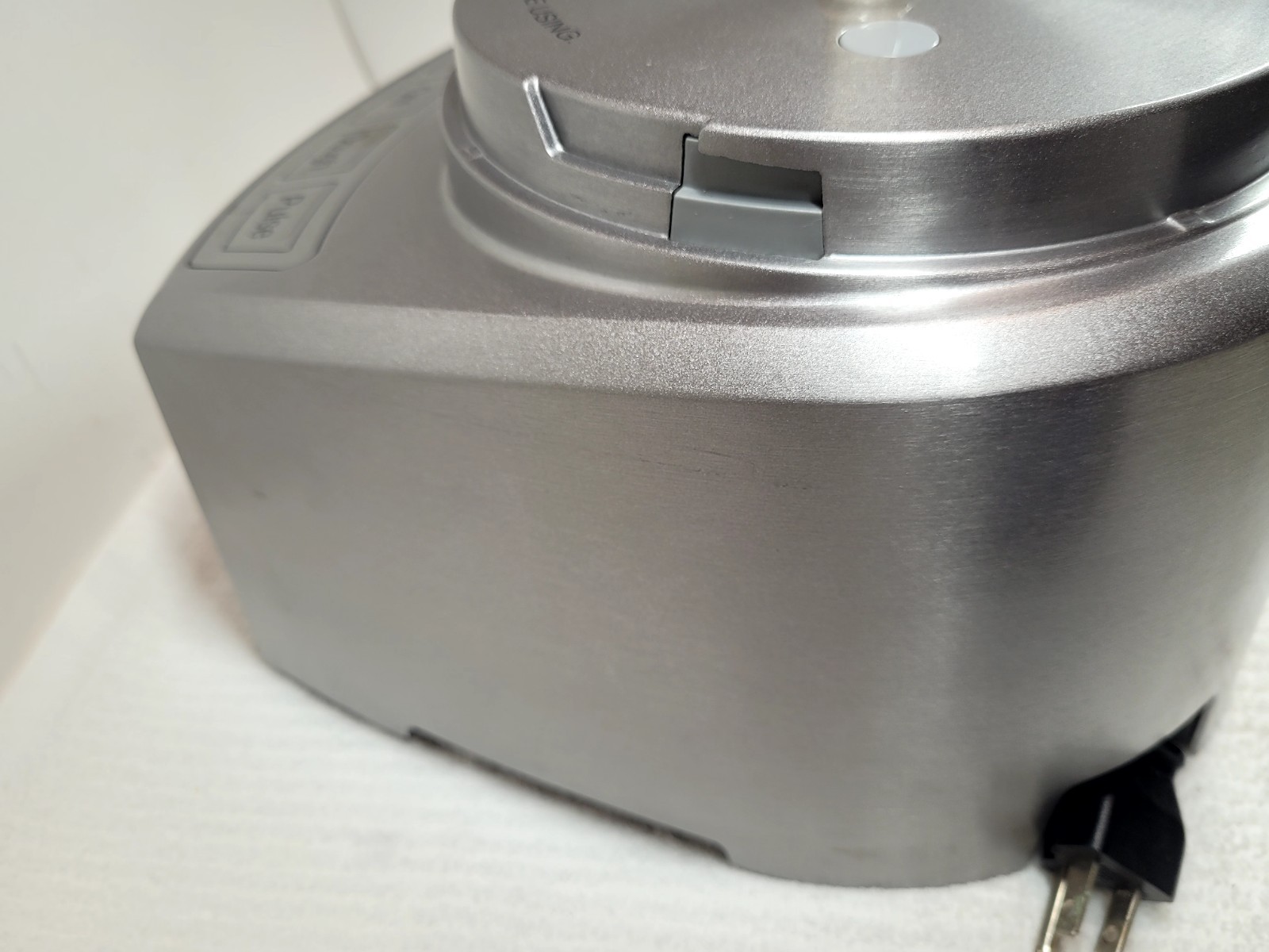 Cuisinart FP-14DC 14 Cup Elite Food Processor w/ Attachments – Silver Tested EUC