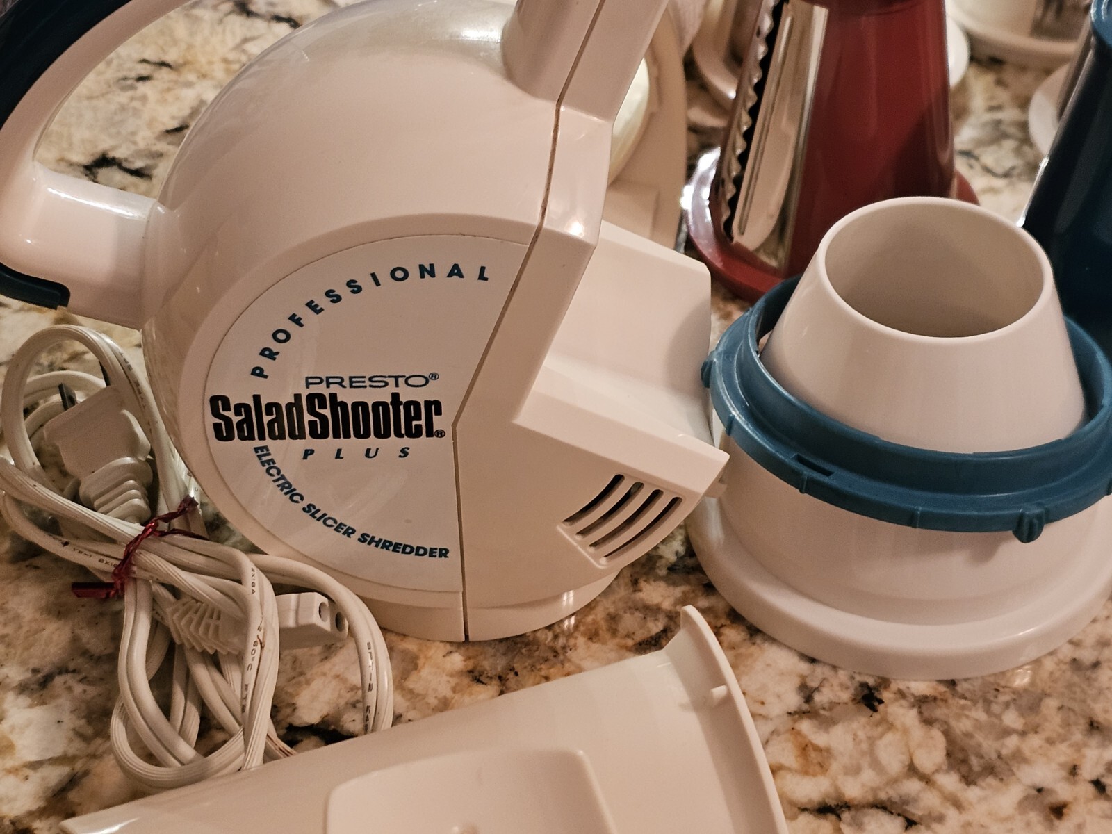 Vtg.PRESTO PROFESSIONAL SALAD SHOOTER ELECTRIC SLICER SHREDDER 0296001 – Work