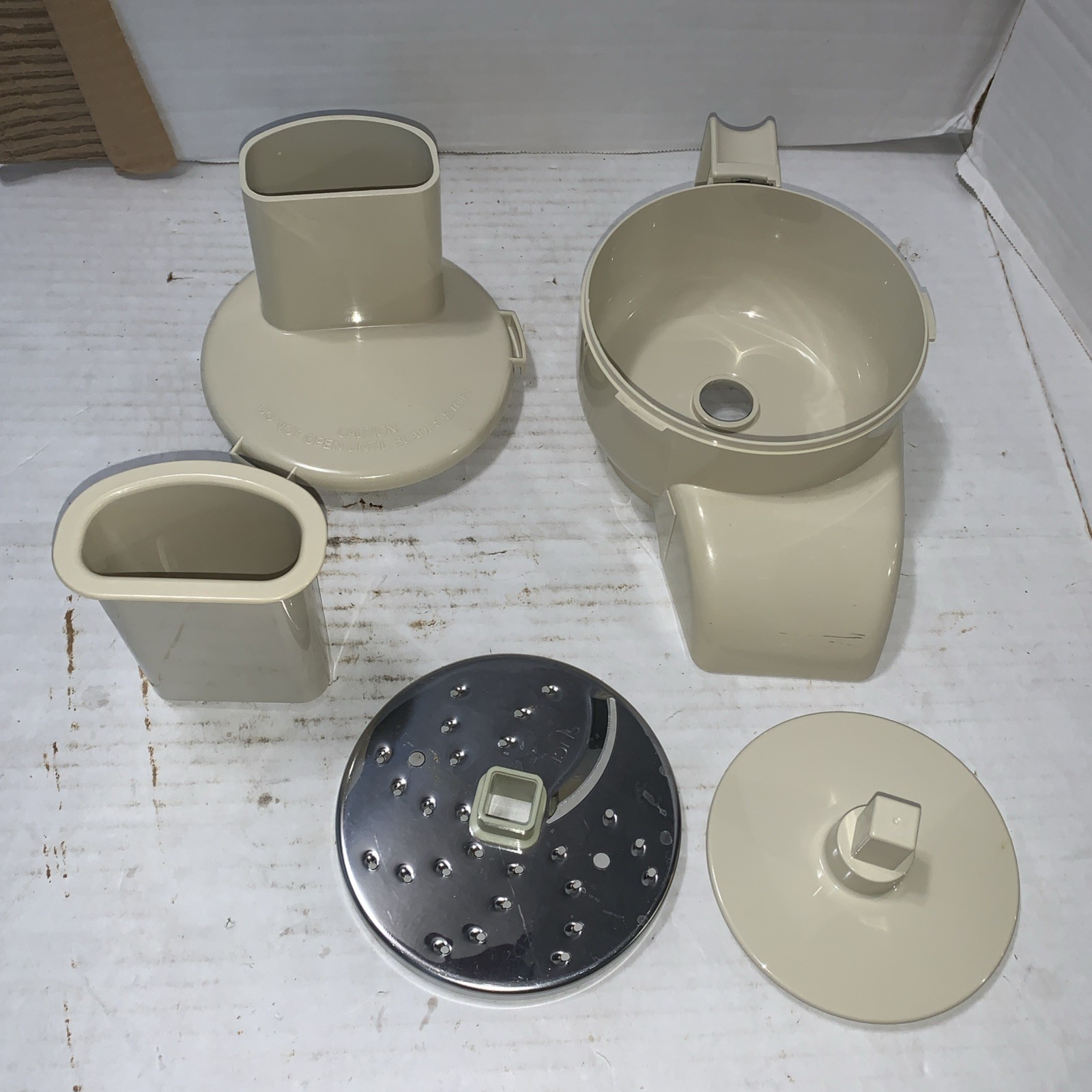 WEST BEND High Performance Food Processor w/ Shredder/Slicer Model 6500 TESTED