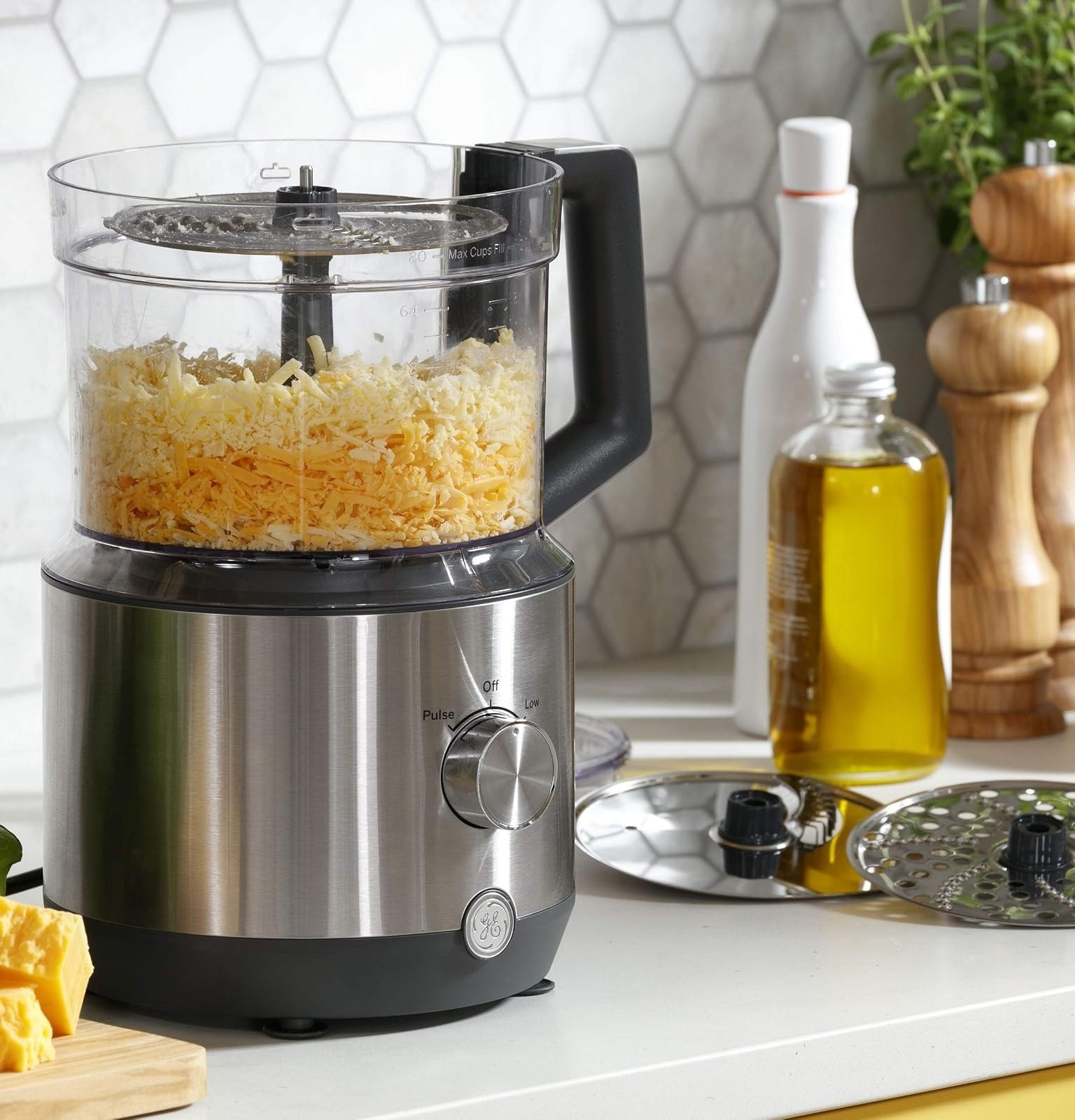 GE Food Processor 12-Cup 550W with 9 Accessories & 3 Speeds