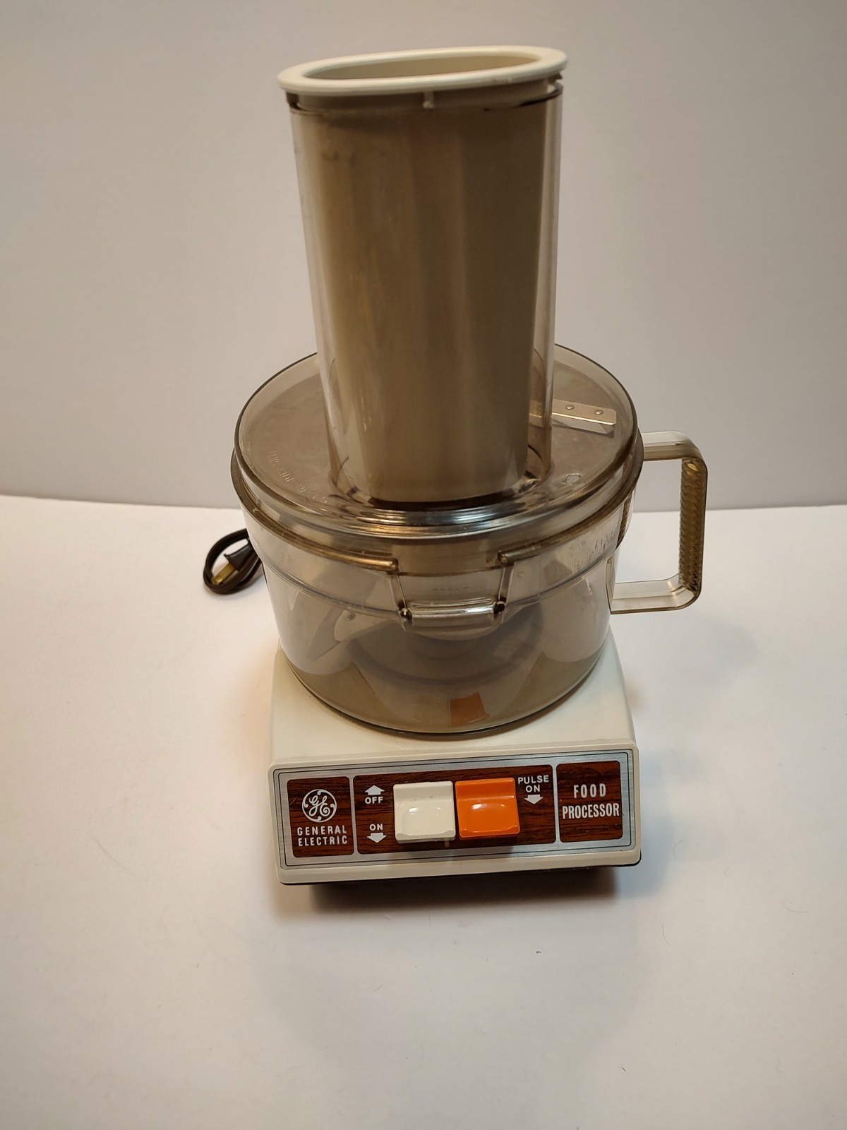 General Electric GE Food Processor Chopper Slicer Shredder D1FP1B