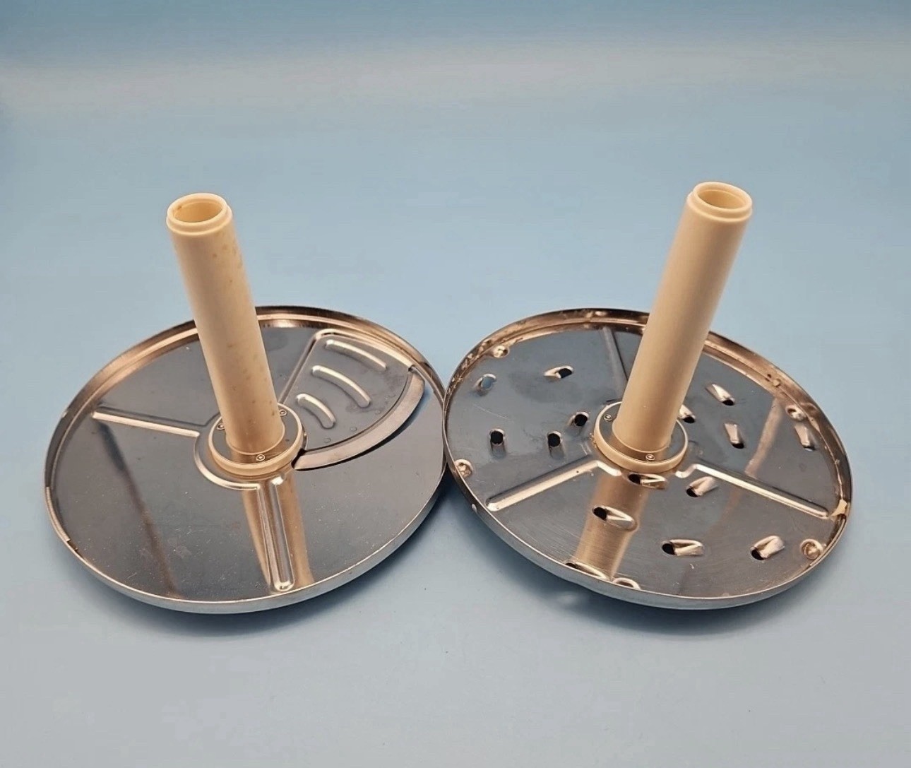 Cuisinart DLC-5TX Food Processor Discs : DLC-108TX Shred and DLC-103TX 3mm Slice
