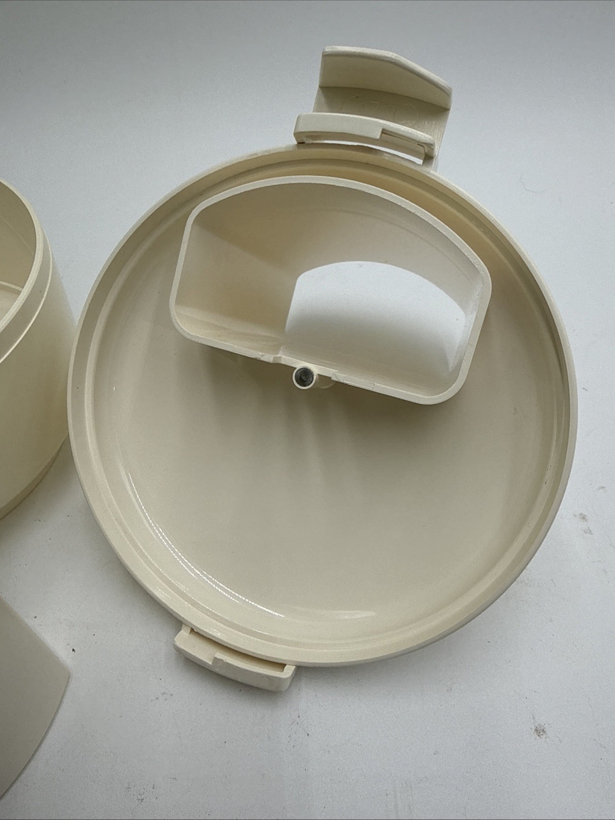 Sunbeam Model 14181 Oskar Food Processor Replacement Part Lid Shute & Pusher