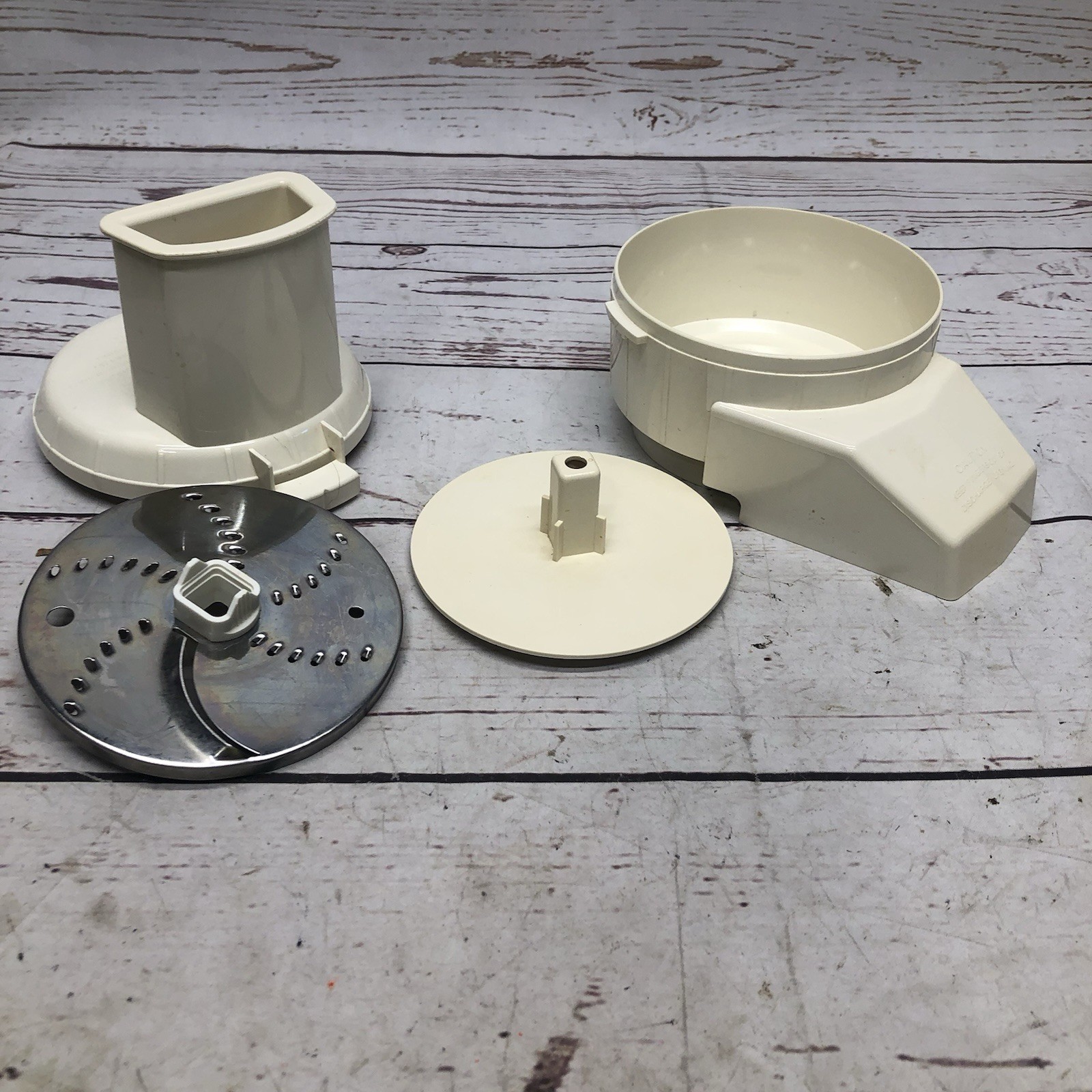 Presto Minnie Max Electric Compact Food Processed O2900 Shredding Slicing Bowl
