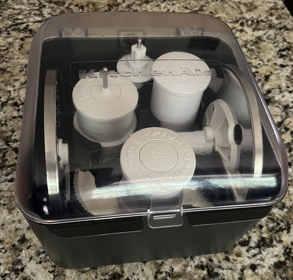 Kitchen Aid Food Processor Accessory Kit w/Storage Case (Attachments/Parts)