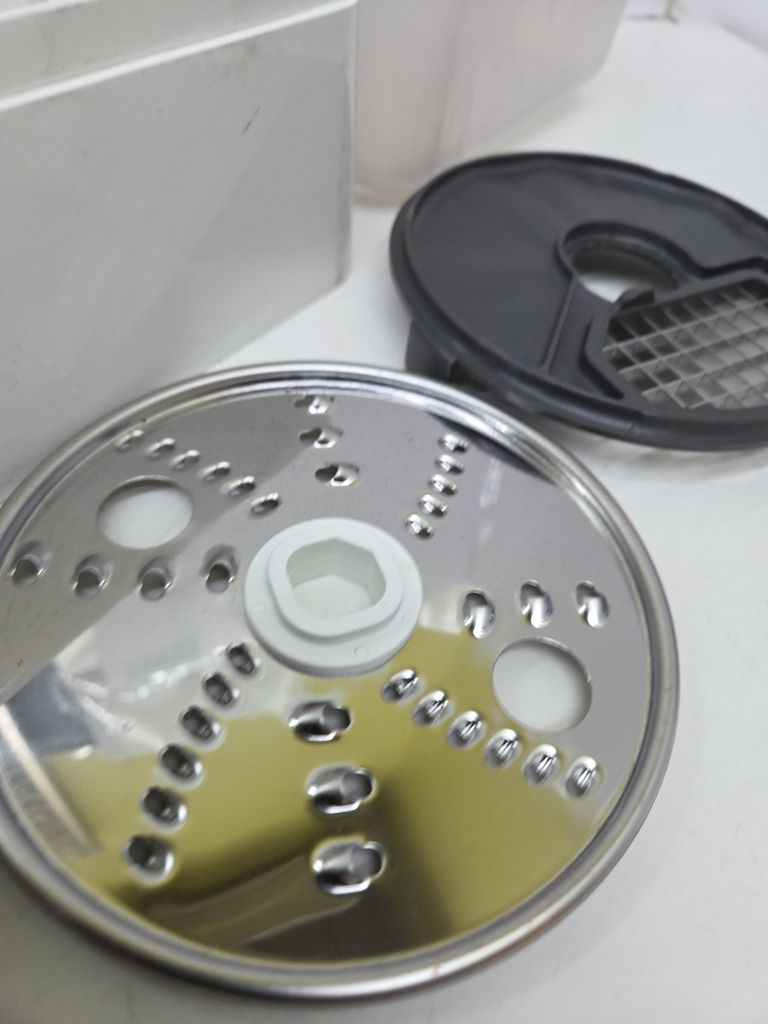 KitchenAid Disk Set 526840 Dicer/Slicer-Food Processor Good Condition W/case