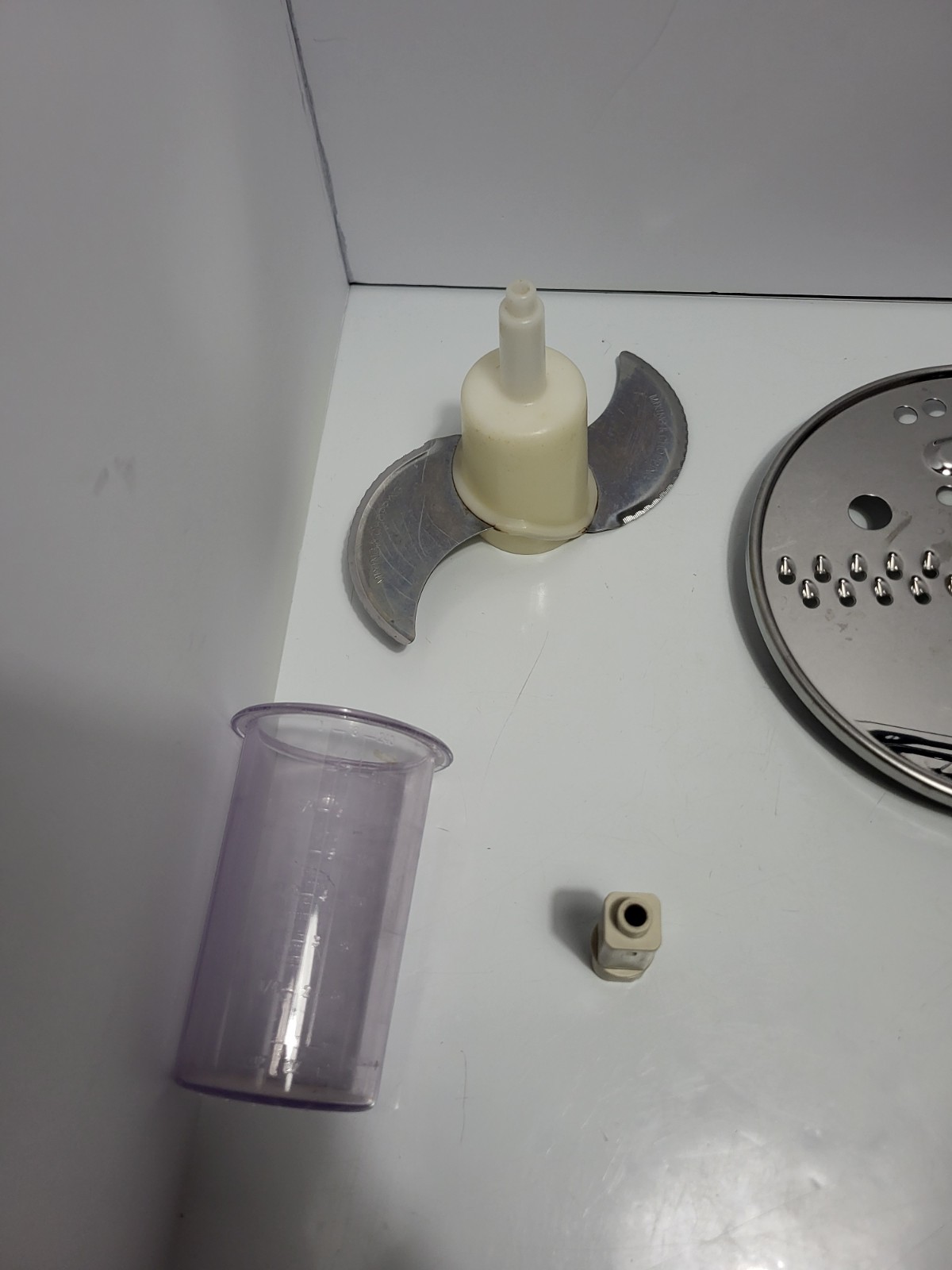 Hamilton Beach Food Processor 70590 FP11 120V Used Works Great Complete