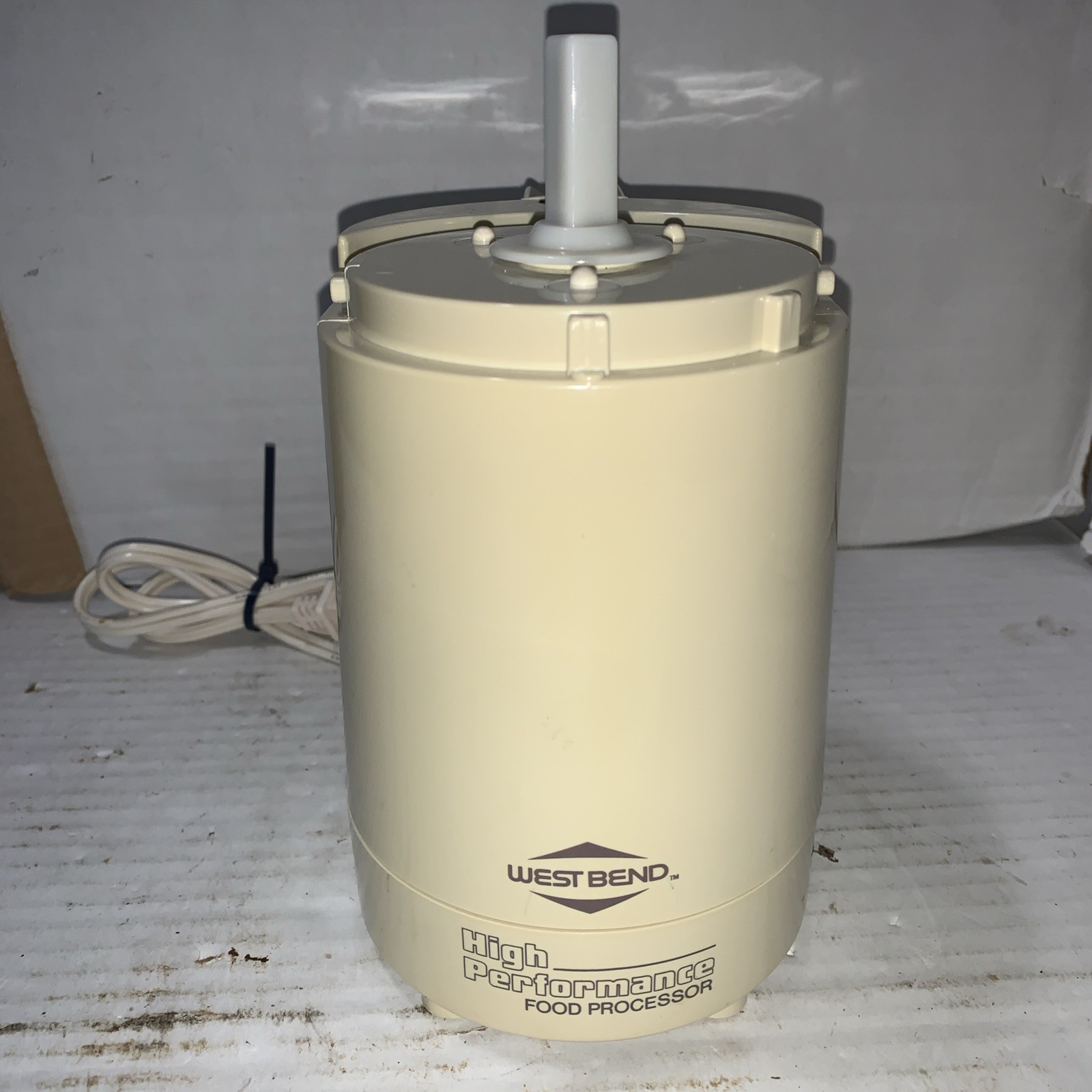 WEST BEND High Performance Food Processor w/ Shredder/Slicer Model 6500 TESTED