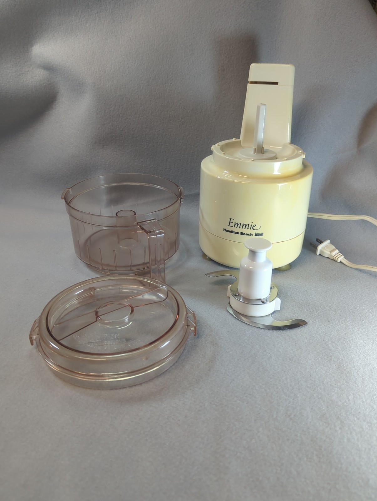 Vintage Hamilton Beach Emmie Compact Food Processor Model 544