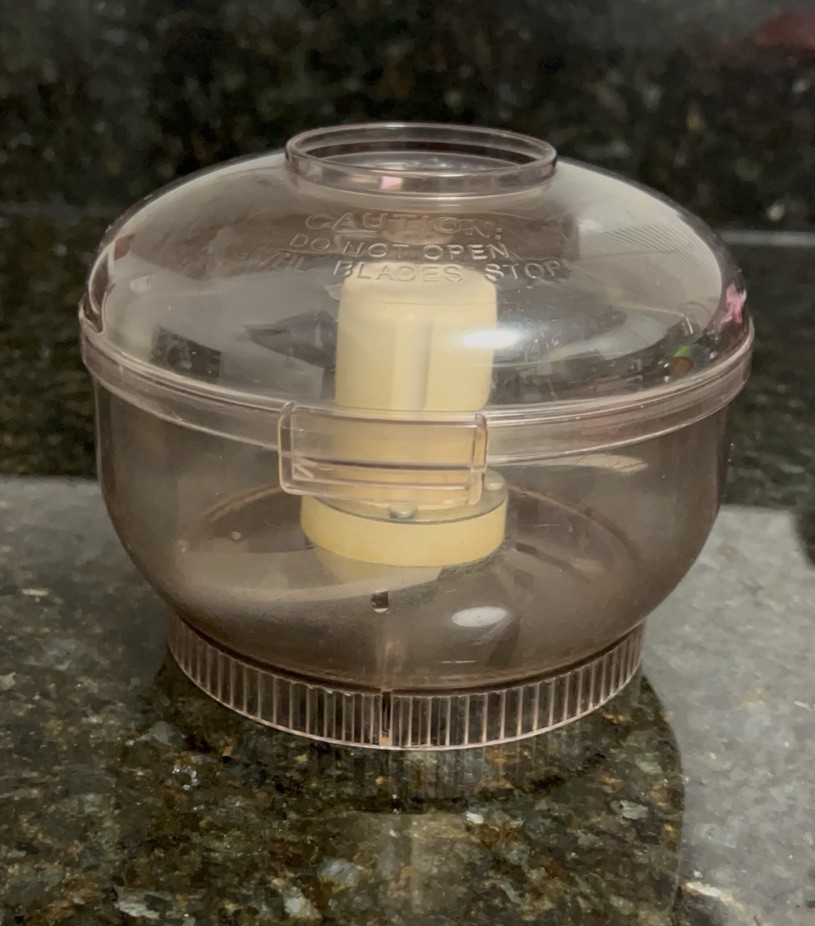 Sunbeam Oskar 14081 Processor Chopper Bowl W/ Lid & Blade Replacement Excellent!
