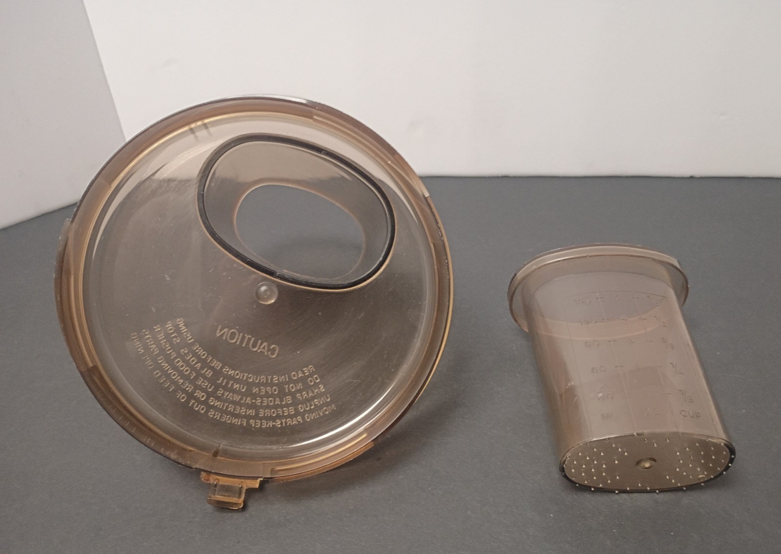 Regal La Machine 1 V813 Food Processor Replacement Part Lid & Pusher Model
