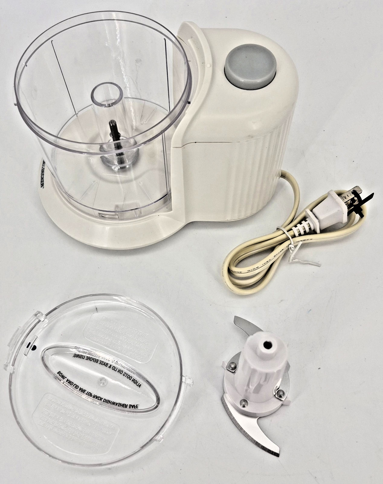 Black & Decker HC306 One-Touch Electric Food Chopper 1.5 Cup Capacity White