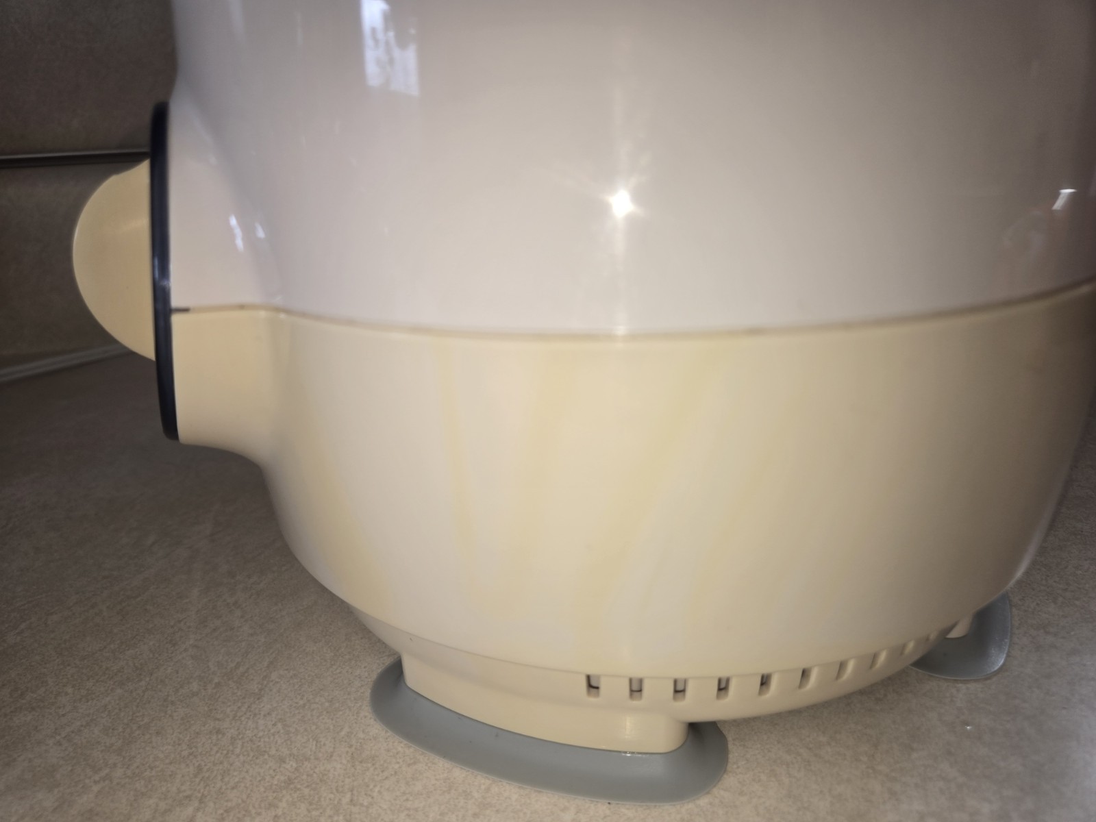 Hamilton Beach Food Processor Model 70590 FP11 Motor Base Only Works Fine