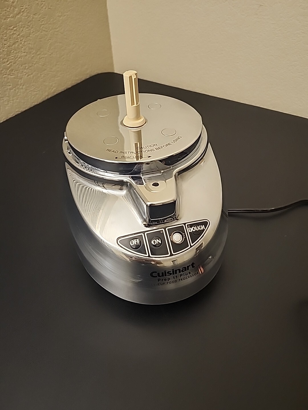 Cuisinart Custom Prep 11 Plus Food Processor Motor Base Only DLC-2011BCN Silver