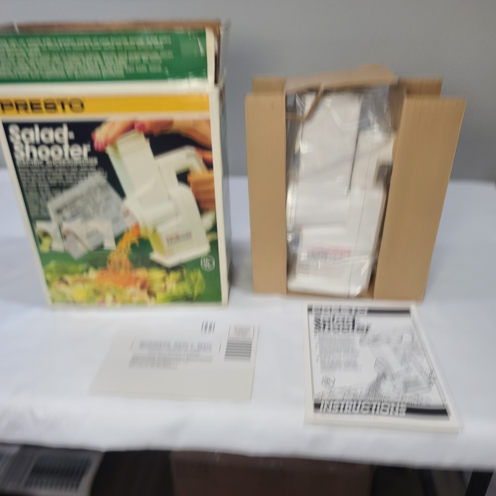 VTG Presto Professional Salad Shooter Model 02910 Electric Slicer Shredder NIB