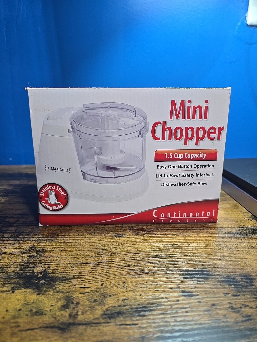 Continental Electric CE22361 White 1.5-cup Mini Chopper #7955