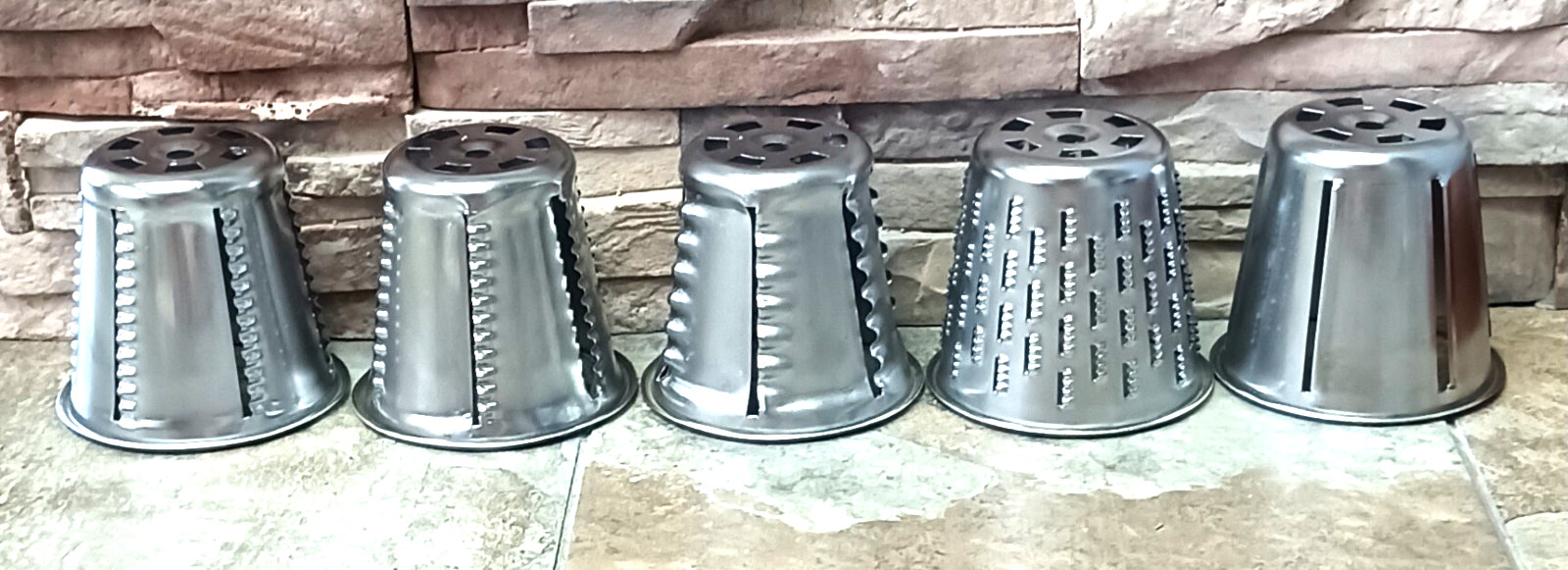 Vintage Saladmaster Food Processor * 5 Stainless Steel Cones * Manual * Guard