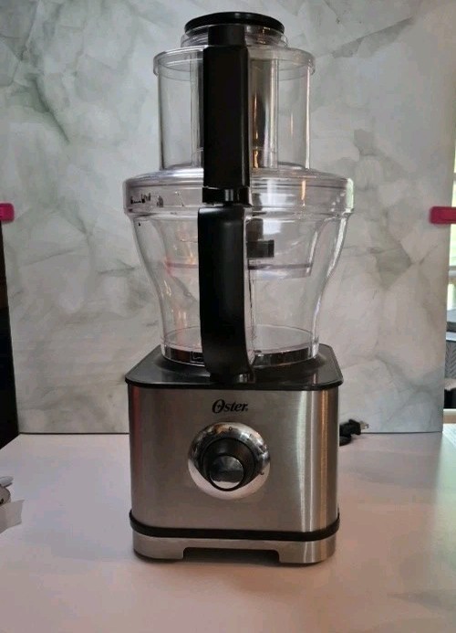 Oster 14 Cup Food Processor FPSTFP4253 Clean Tested Works Excellent Condition