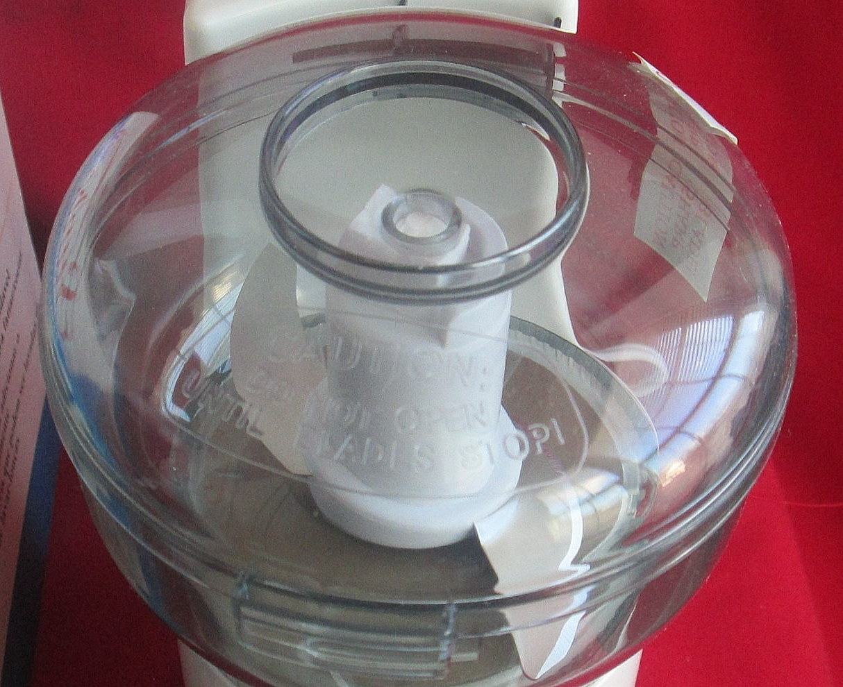 New in open Box 1997 Sunbeam Food Processor Model 4817