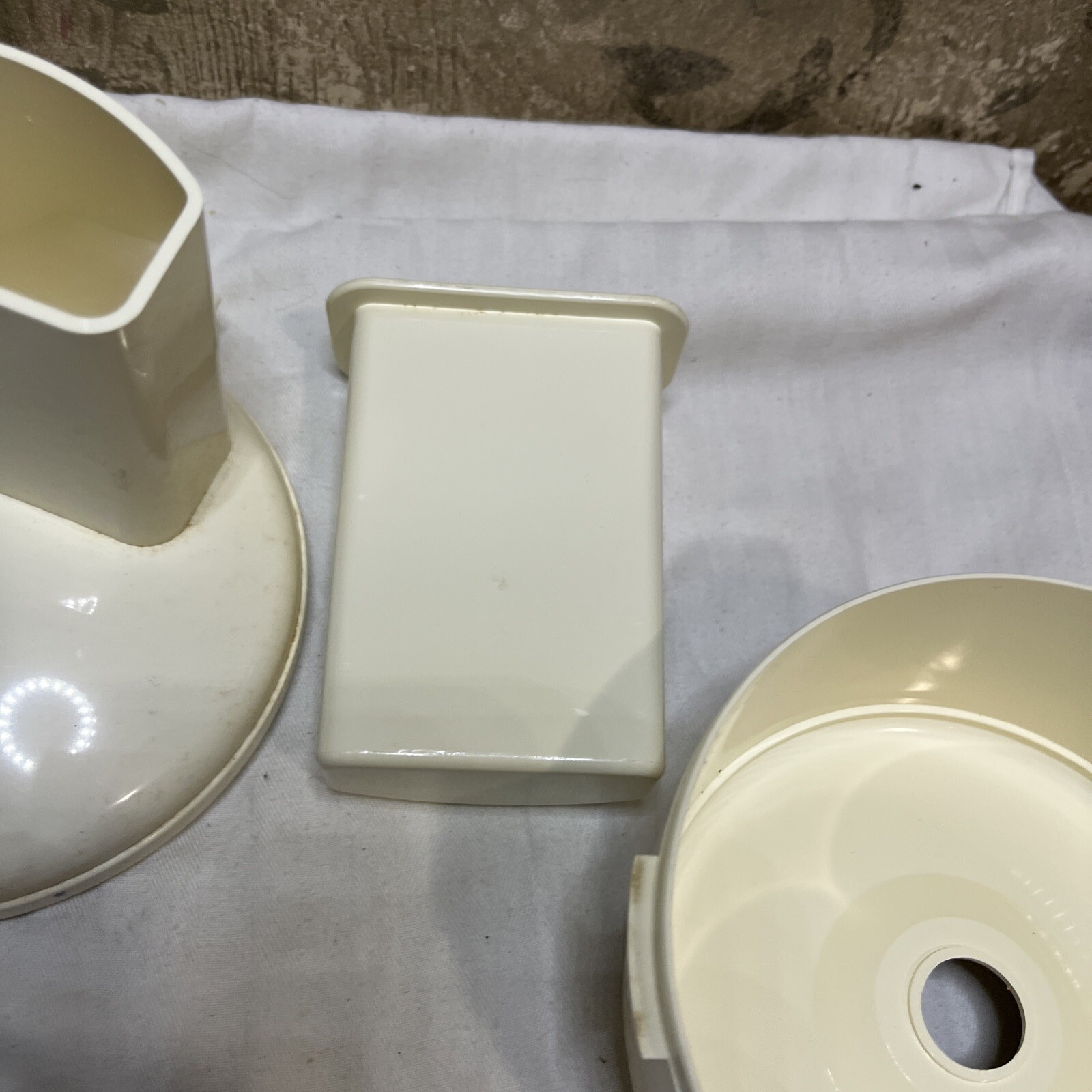 Sunbeam Oskar 14081 Food Processor Shredder Bowl 4 Piece Replacement Parts