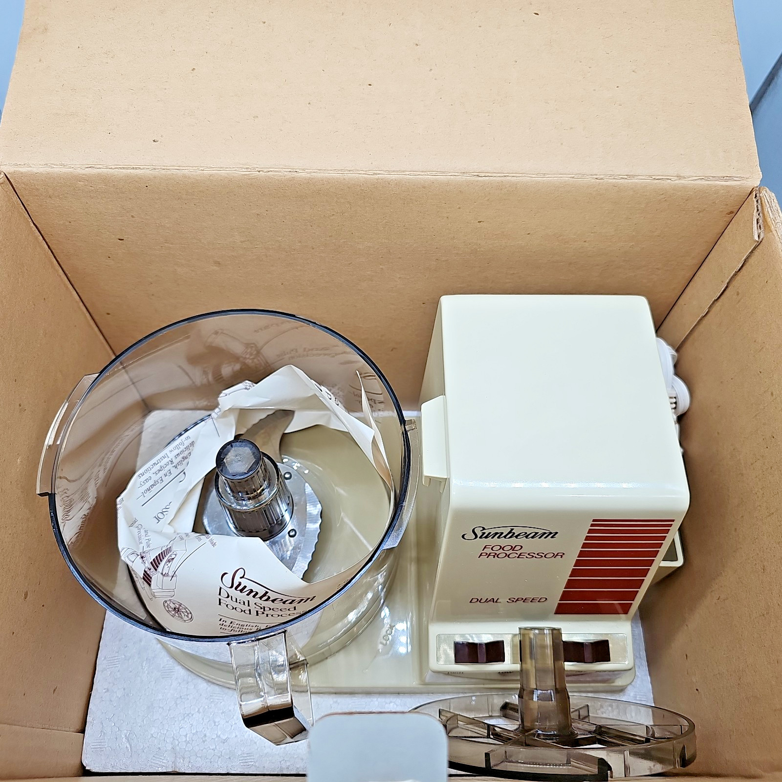 Sunbeam Dual Speed Food Processor 14046 Almond 2 QT Capacity Extra Blades/Holder