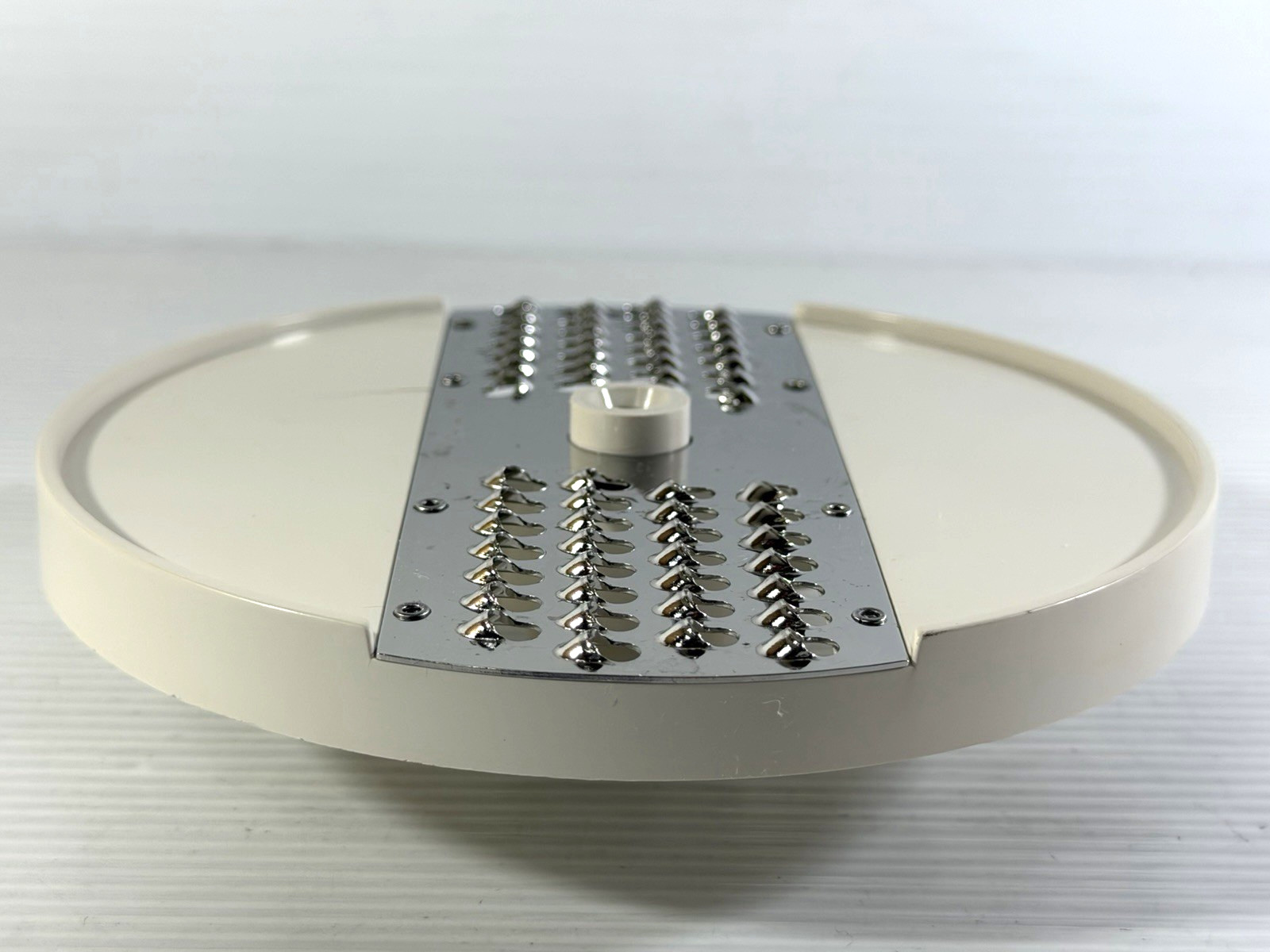 Set of 4 Oster Kitchen Center Food Processor Discs 937-81, -82, -84, -85 Parts